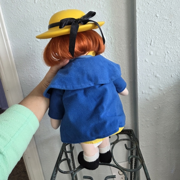 Madeline 1998 Talking Doll Vintage - Picture 3 of 4